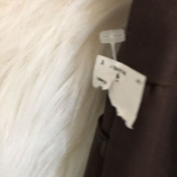 Express Design Flat waist fitted flare khaki pants - Picture 4 of 5